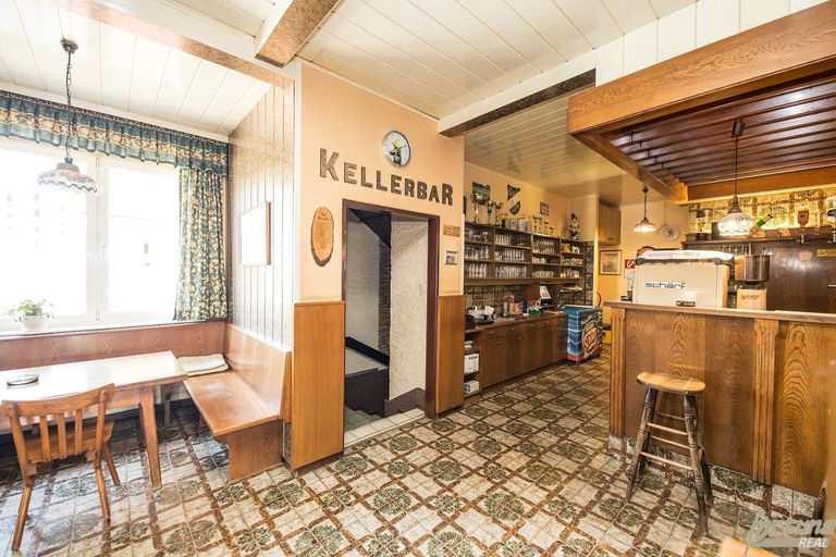 Abgang Kellerbar
