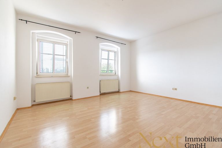 Wohn- und Schlafzimmer