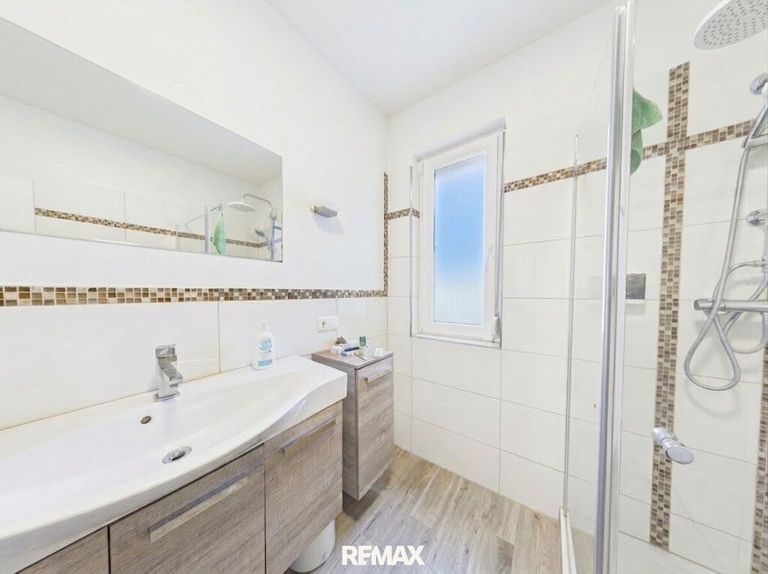 Badezimmer EG
