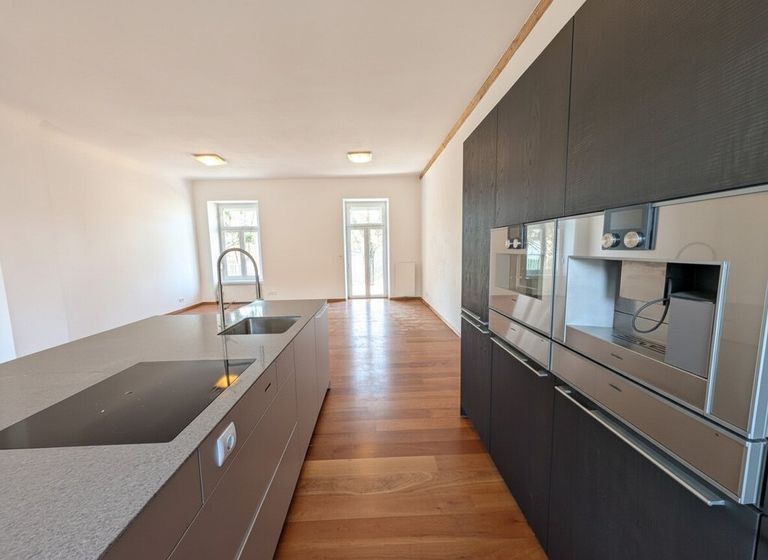 Küche mit GAGGENAU-Geräten!