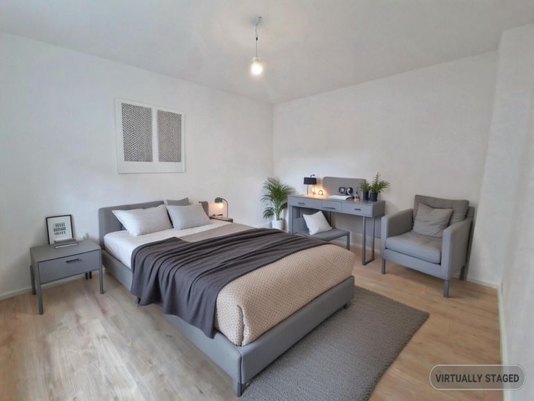 Zimmer 2 (zb. Schlafzimmer) mit ca. 16 m²
