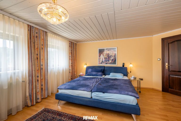Elternschlafzimmer DG
