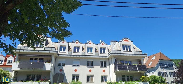 Wohnhausanlage bestehend aus 4 Stiegen mit privaten Autoabstellplätzen