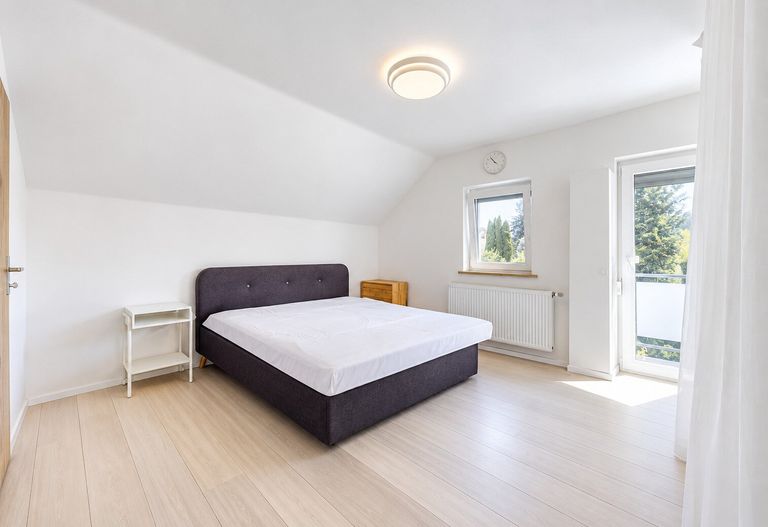 Zimmer 1 (OG)