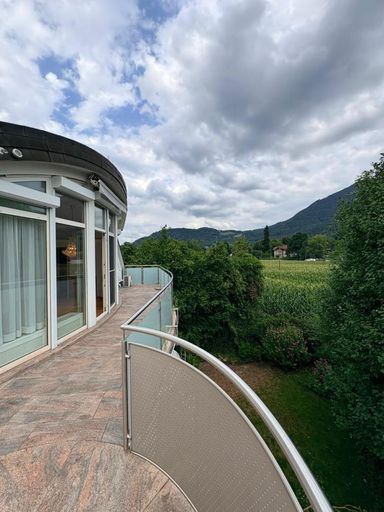 Terrasse mit unverbaubarem Panoramablick