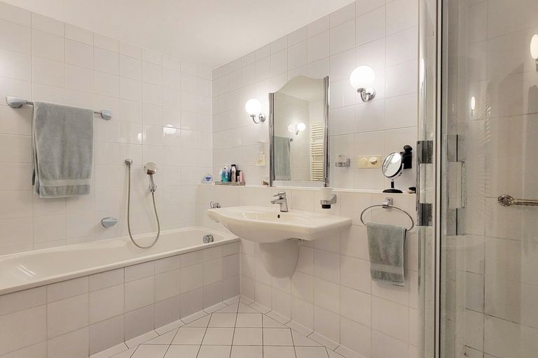 15. Badezimmer