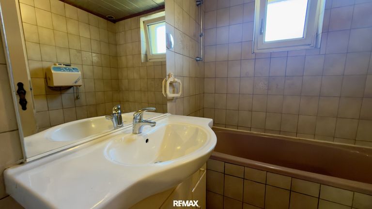 Badezimmer EG