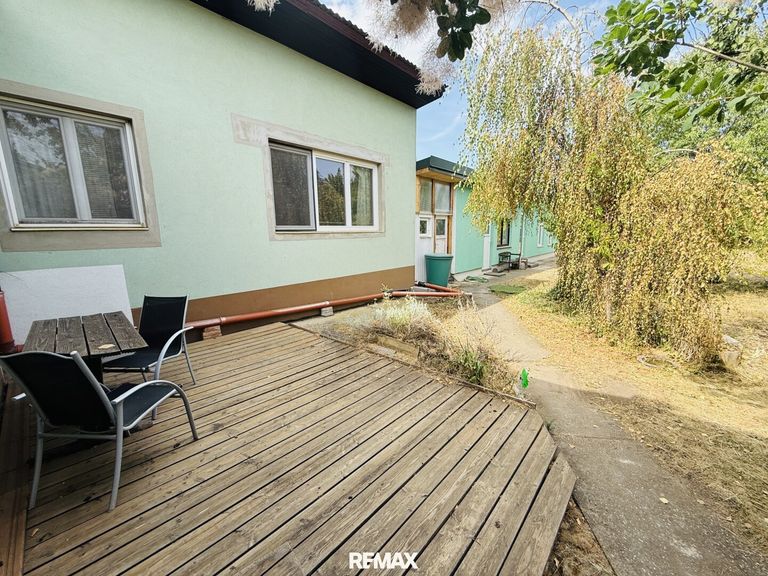Ansicht Haus & Terrasse
