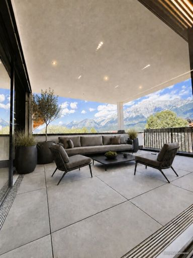 Terrasse 1 mit ca. 25m² (inkl. Einrichtungsbeispiel)