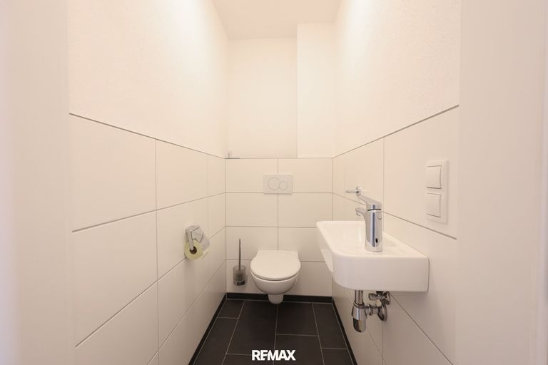 WC extra