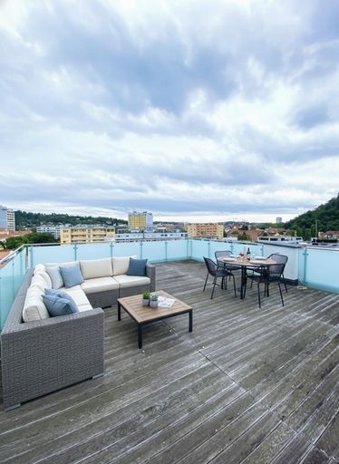 Dachterrasse (Einrichtungsbeispiel)