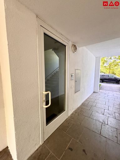 Hauseingang Erich-Fried-Weg 8