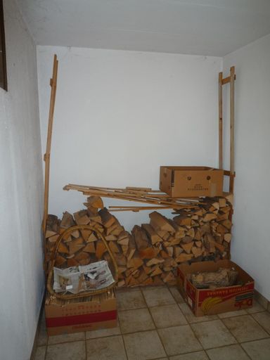 Holzlager Kachelofen