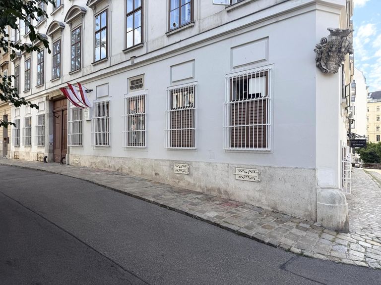 Straßenansicht Wiener Altbau