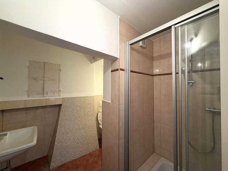 Bad mit Dusche