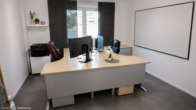 BÜRO 1 OG