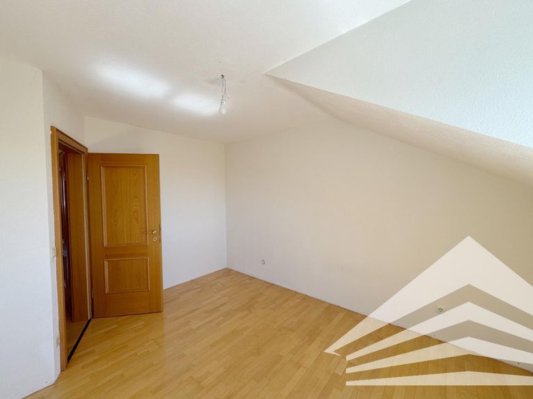 Kinderzimmer/Büro