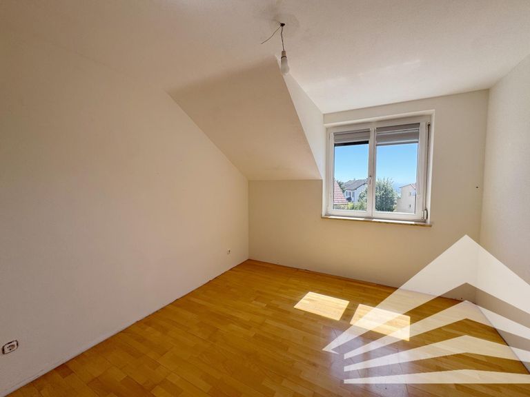 Kinderzimmer/Büro