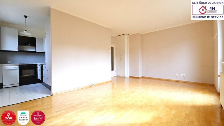 Wohnzimmer und Küche