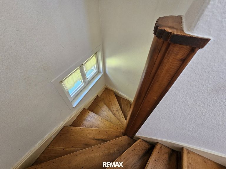 Stiege ins Obergeschoss