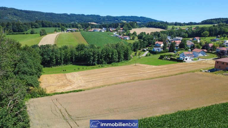Grundstück