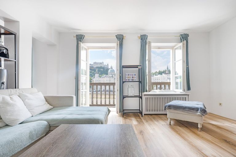Wohnzimmer mit Blick auf die Festung