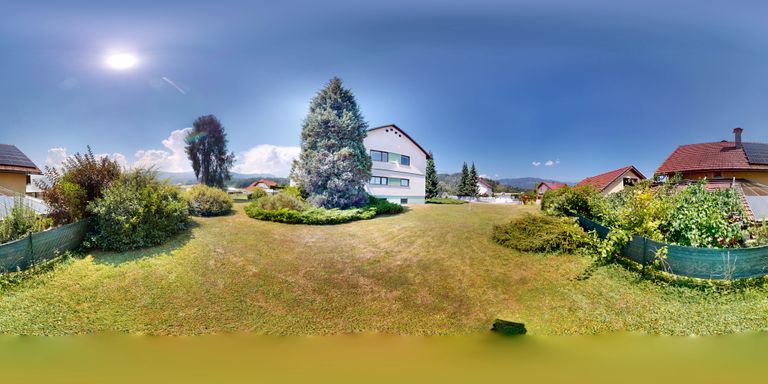 Garten und Ansicht Ost 360