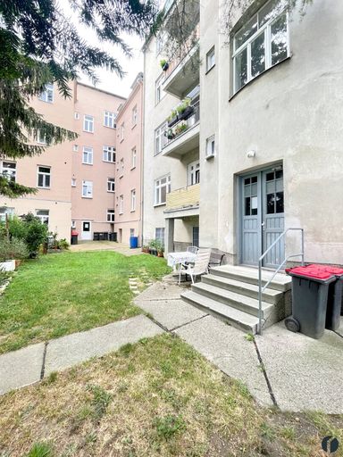 Außenansicht Hinterhof/Balkon