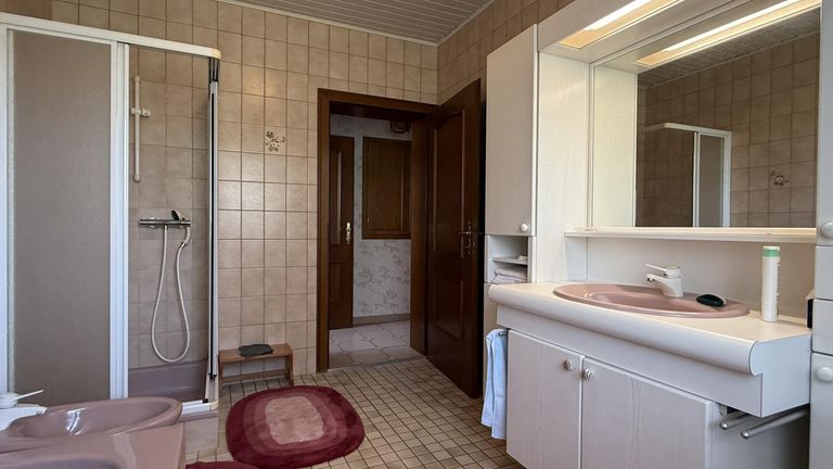 Badezimmer EG
