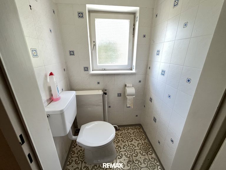 EG - WC