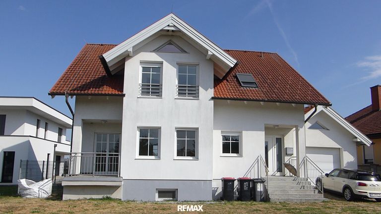 Straßenansicht