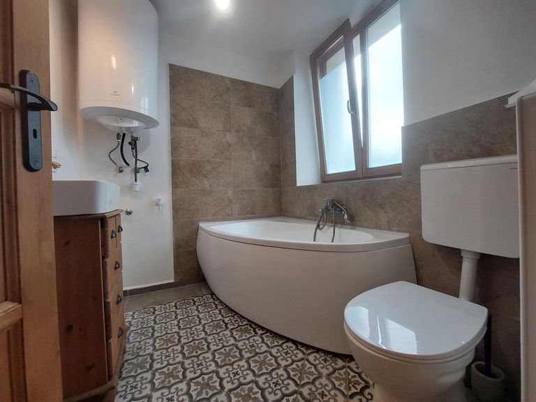 Badezimmer mit Toilette