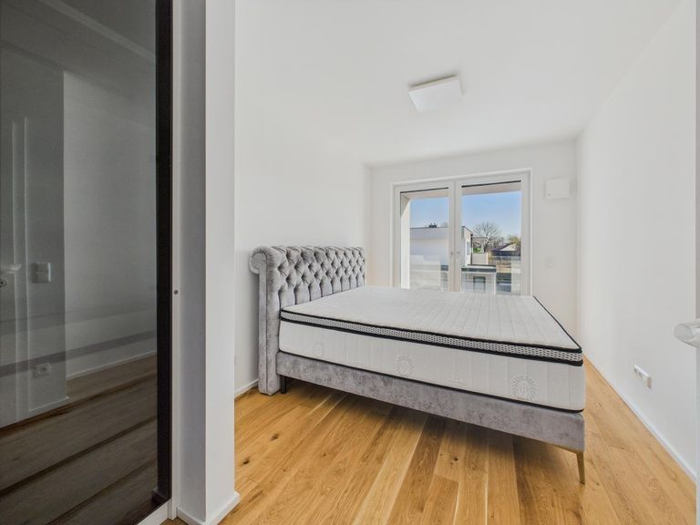 Schlafzimmer 2
