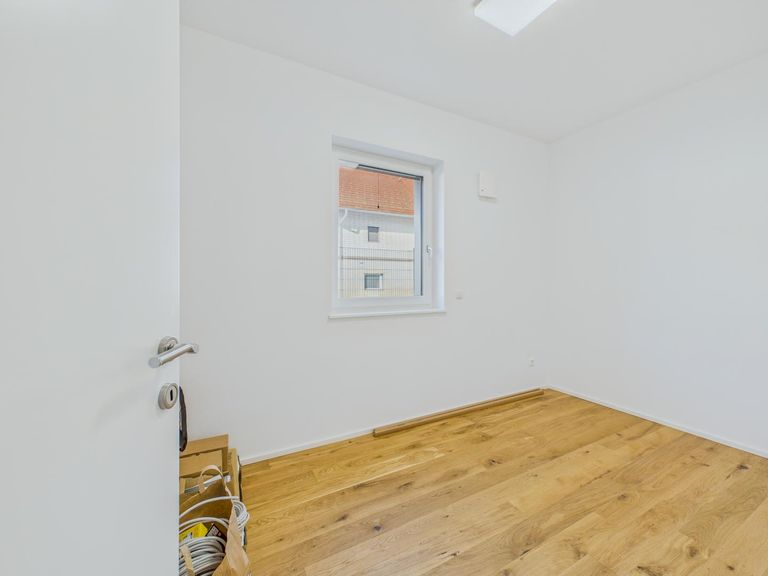 Büro EG