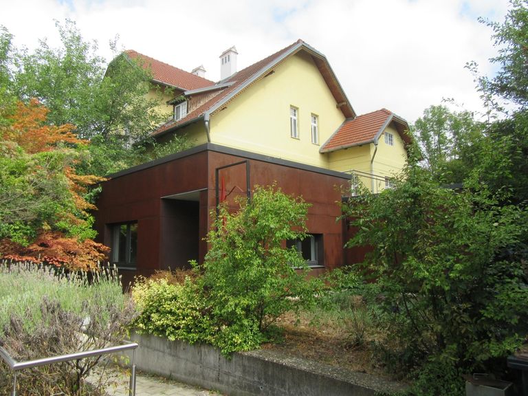 25 ZUBAU
