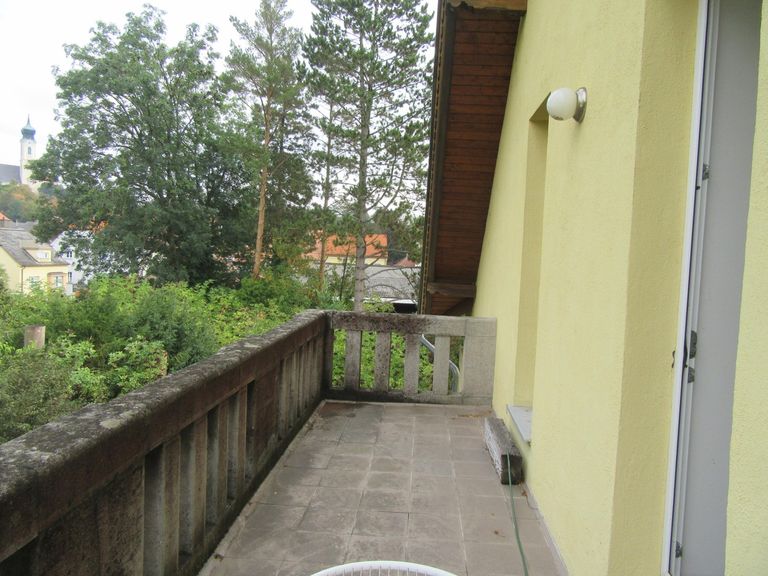 13 Balkon DG