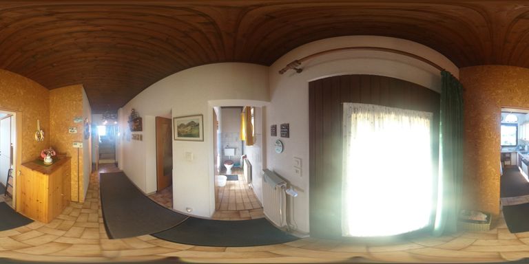Vorraum mit WC