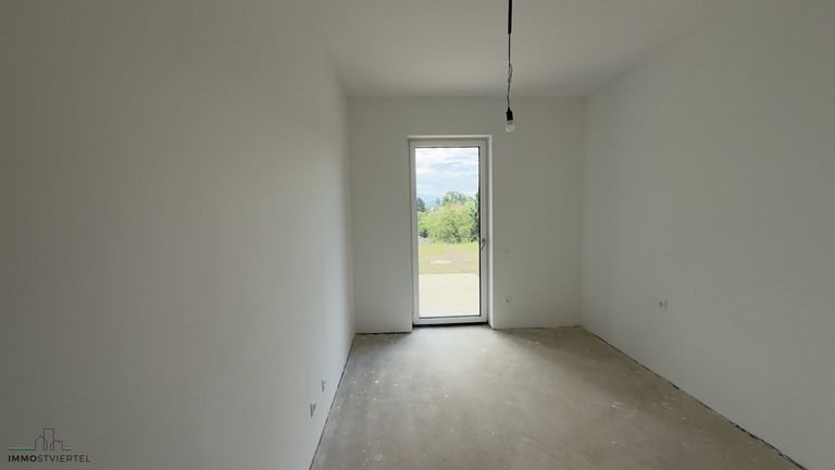 Büro oder Zimmer im UG