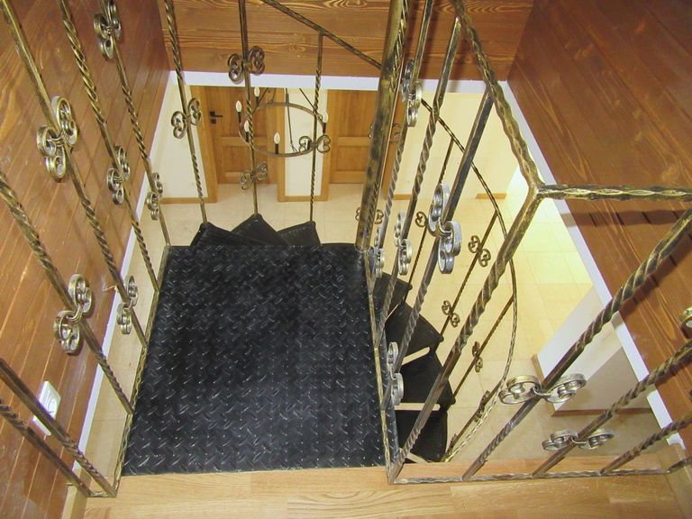 11 Wendeltreppe