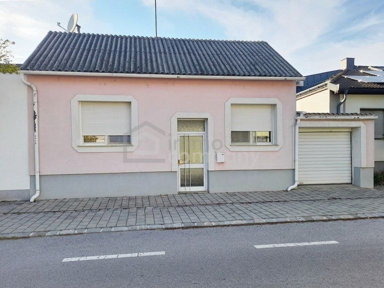 Haus Strassenseite