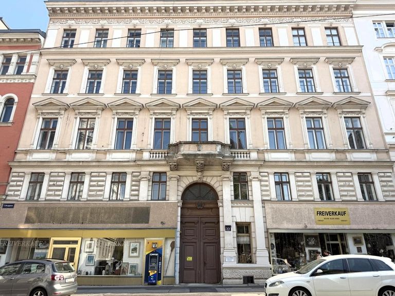 Wohnhaus Straßenansicht