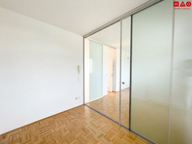 Vorraum mit Blick zur Küche