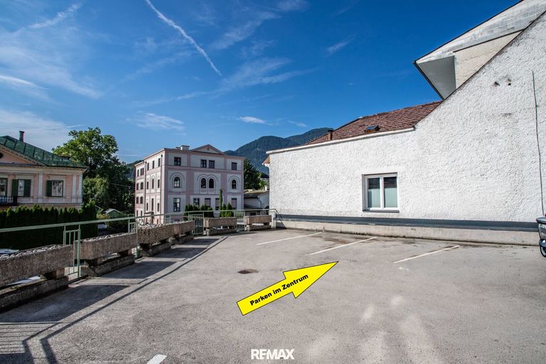 zugeordneter Parkplatz