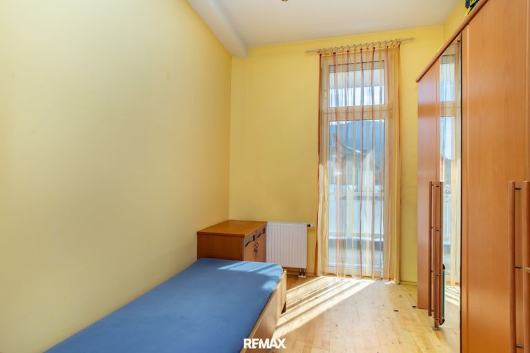 Gästezimmer mit Ausgang auf die Terrasse