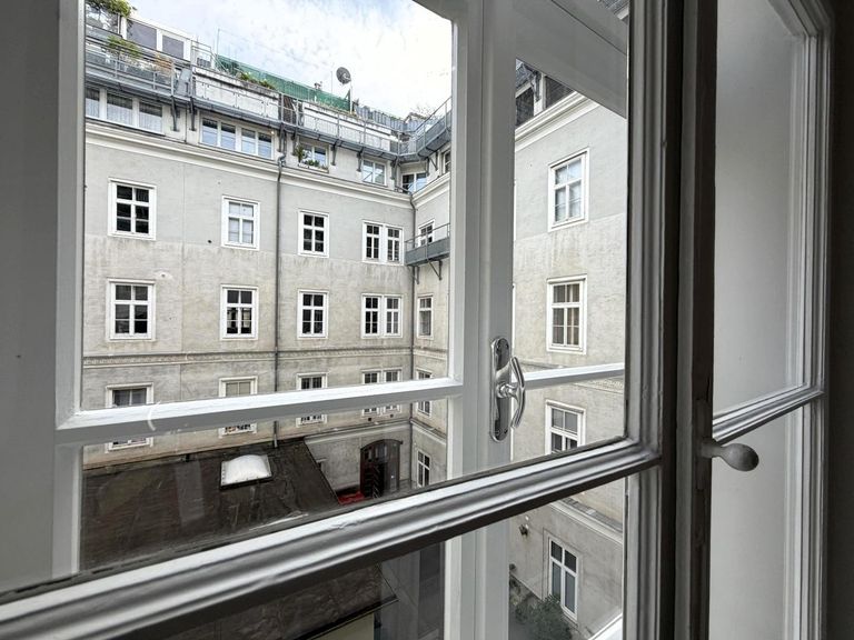 Ausblick vom Schlafzimmer 1