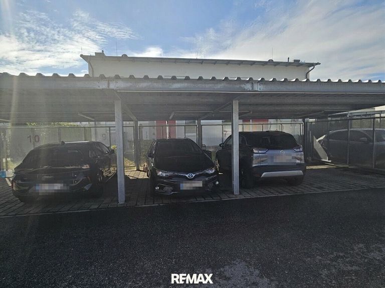 1 Carport