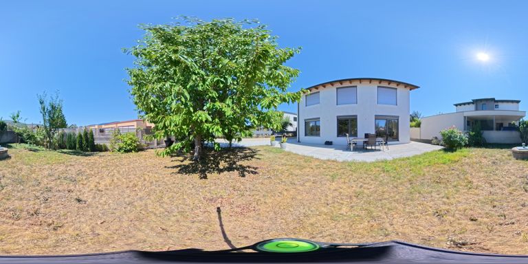 Garten - Hausansicht