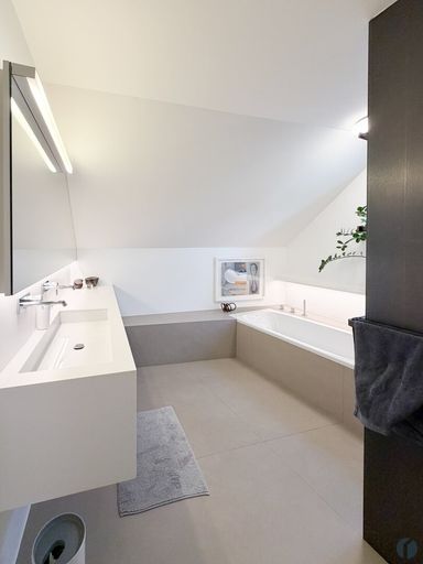 Badezimmer im Obergeschoss
