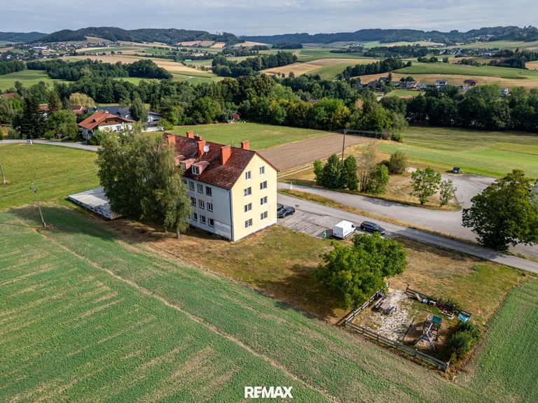 Zinshaus auf 2.765 m² Grundstück