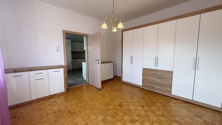 Zimmer 2 neben Küche